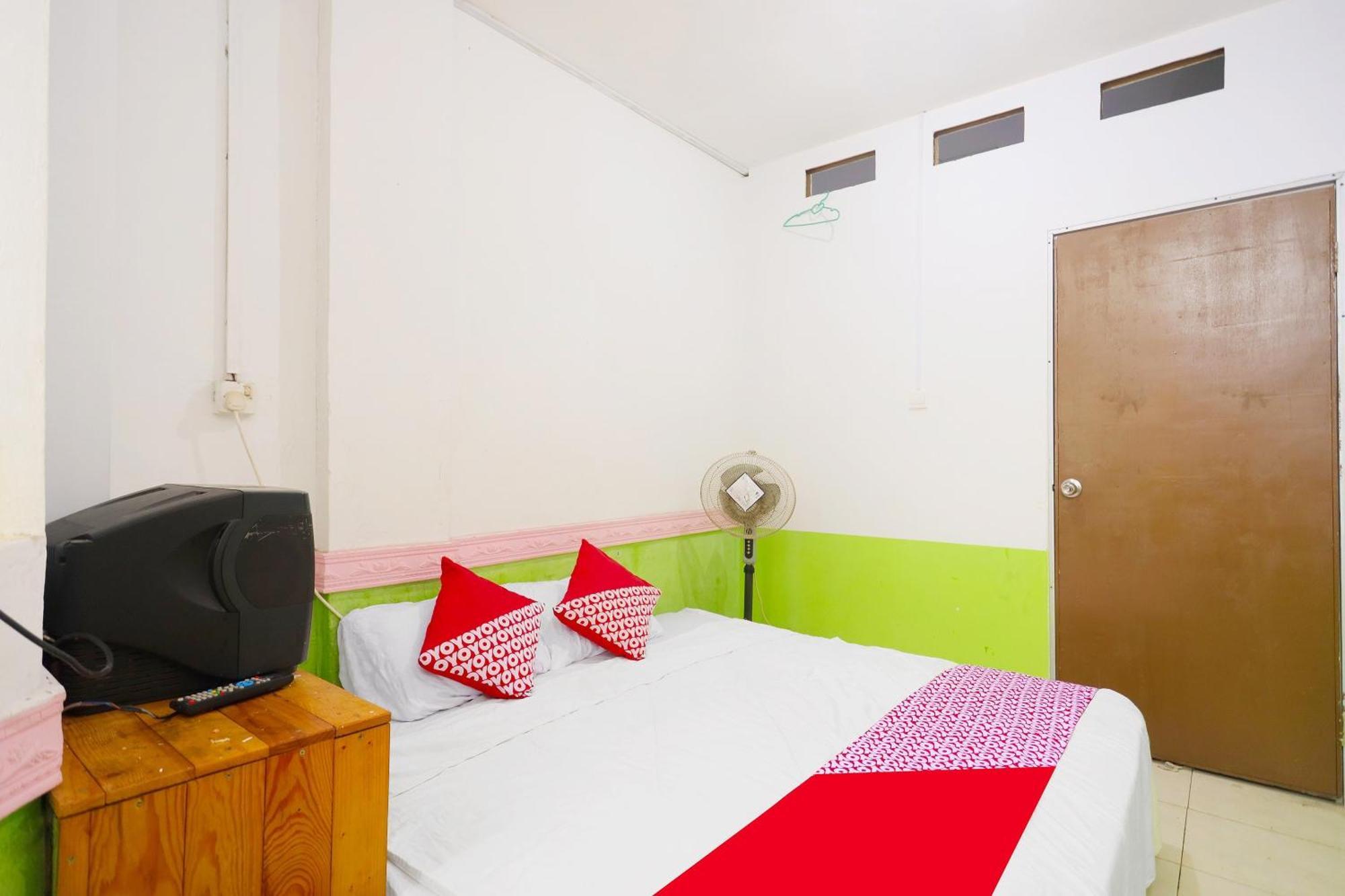 Spot On 91343 Kartika Guest House Syariahnearpantai Stres Jodoh  Luaran gambar