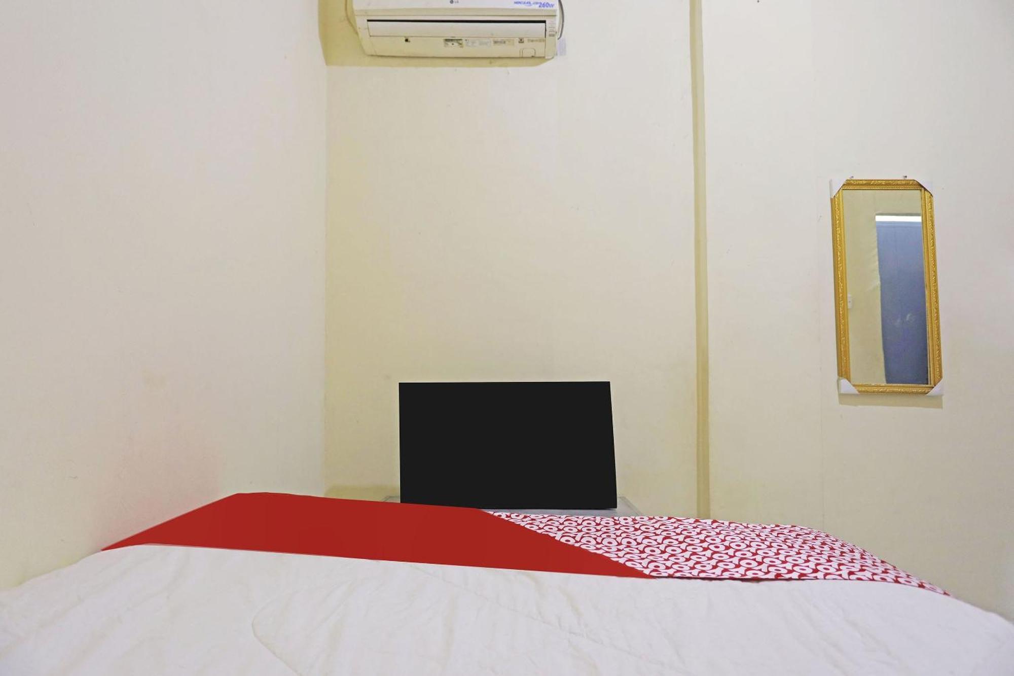 Spot On 91343 Kartika Guest House Syariahnearpantai Stres Jodoh  Luaran gambar